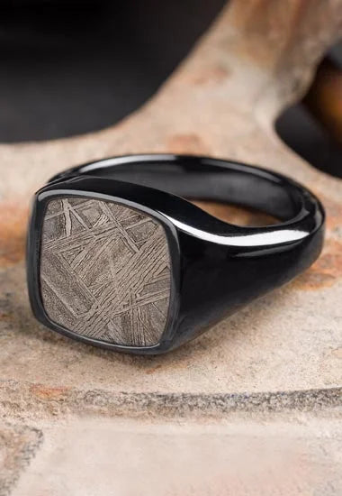 Signet Or Seal Ring At Hustedt Jewelers