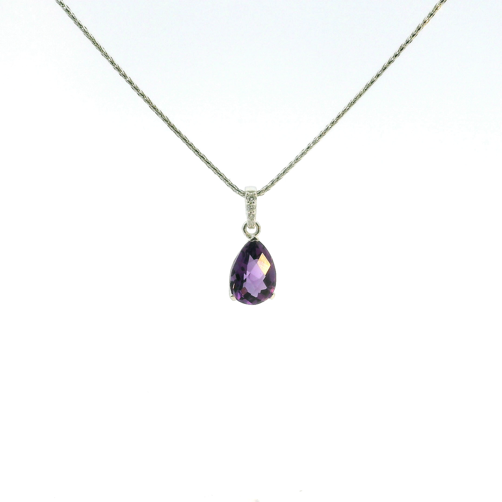 Colored stone pendant