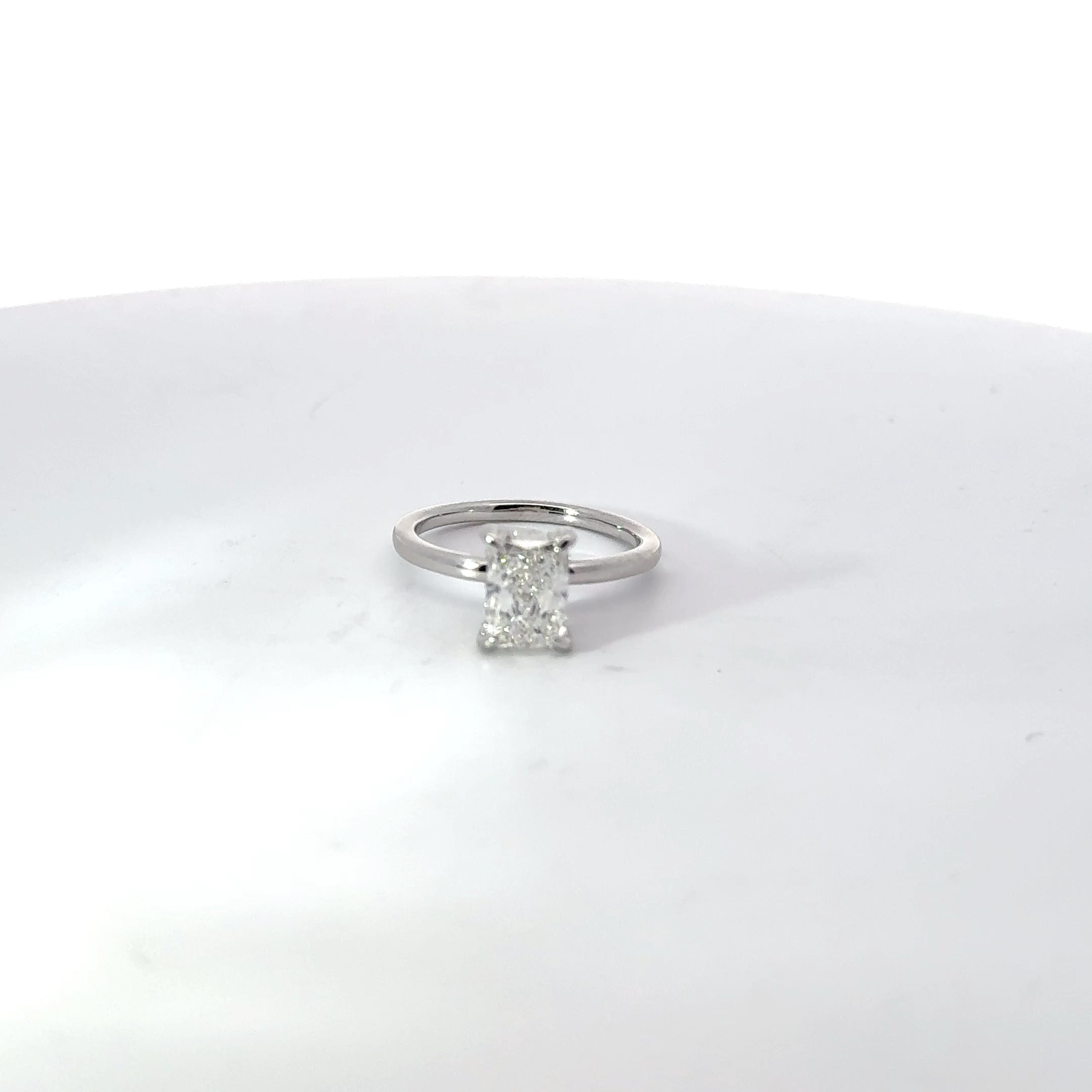 Lab Grown Diamond Engagement Ring