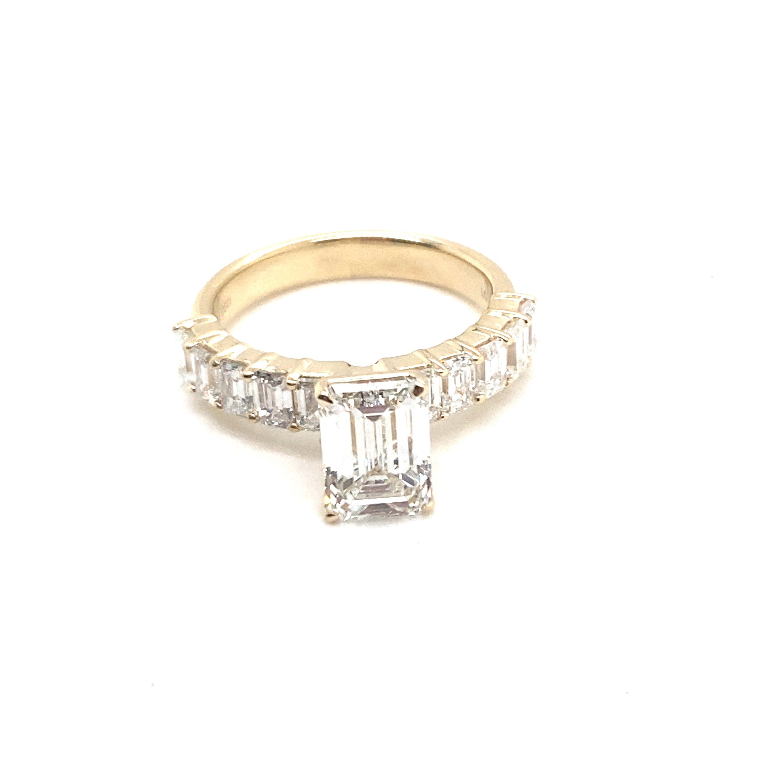 Lab Grown Diamond Engagement Ring