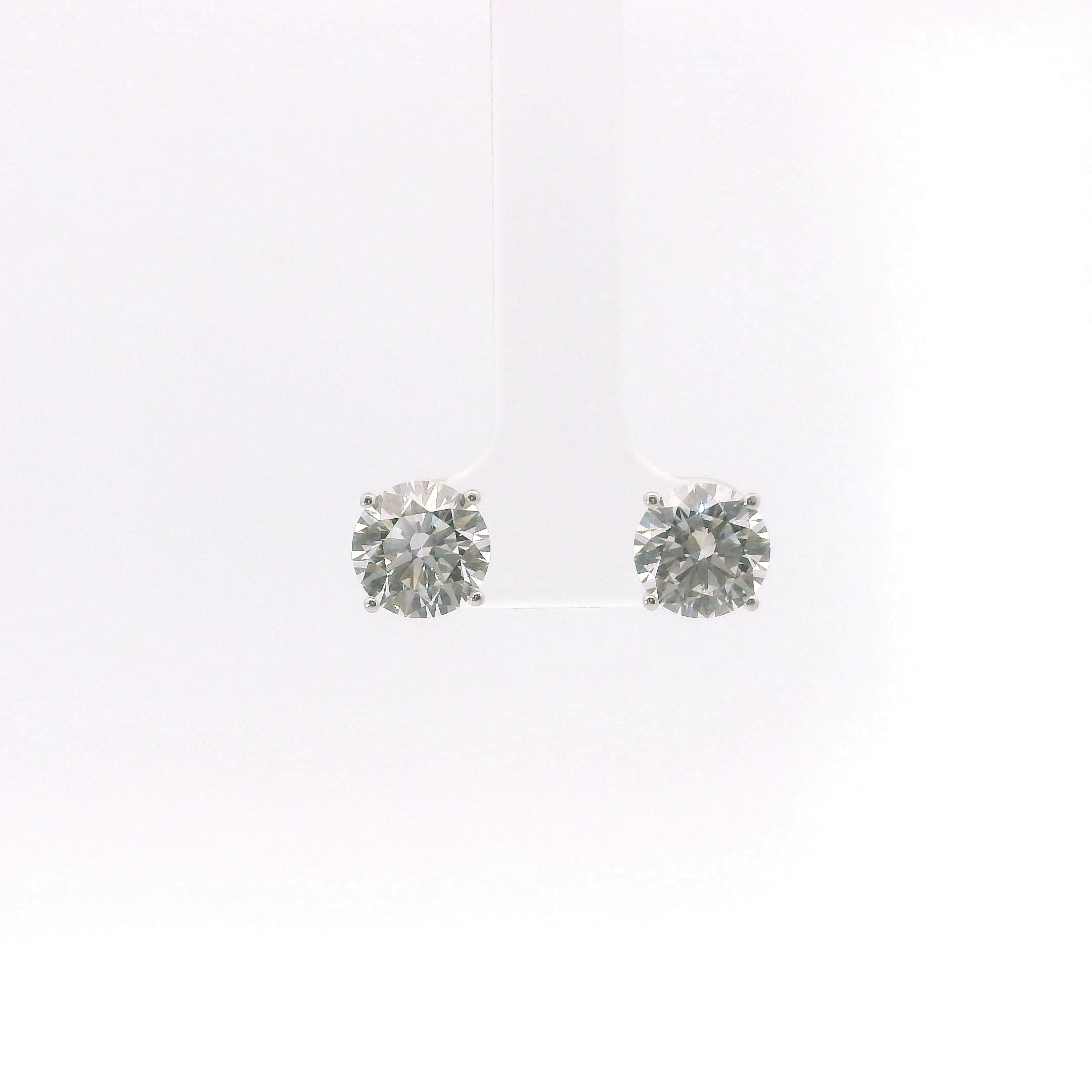 Lab Grown Diamond Earring