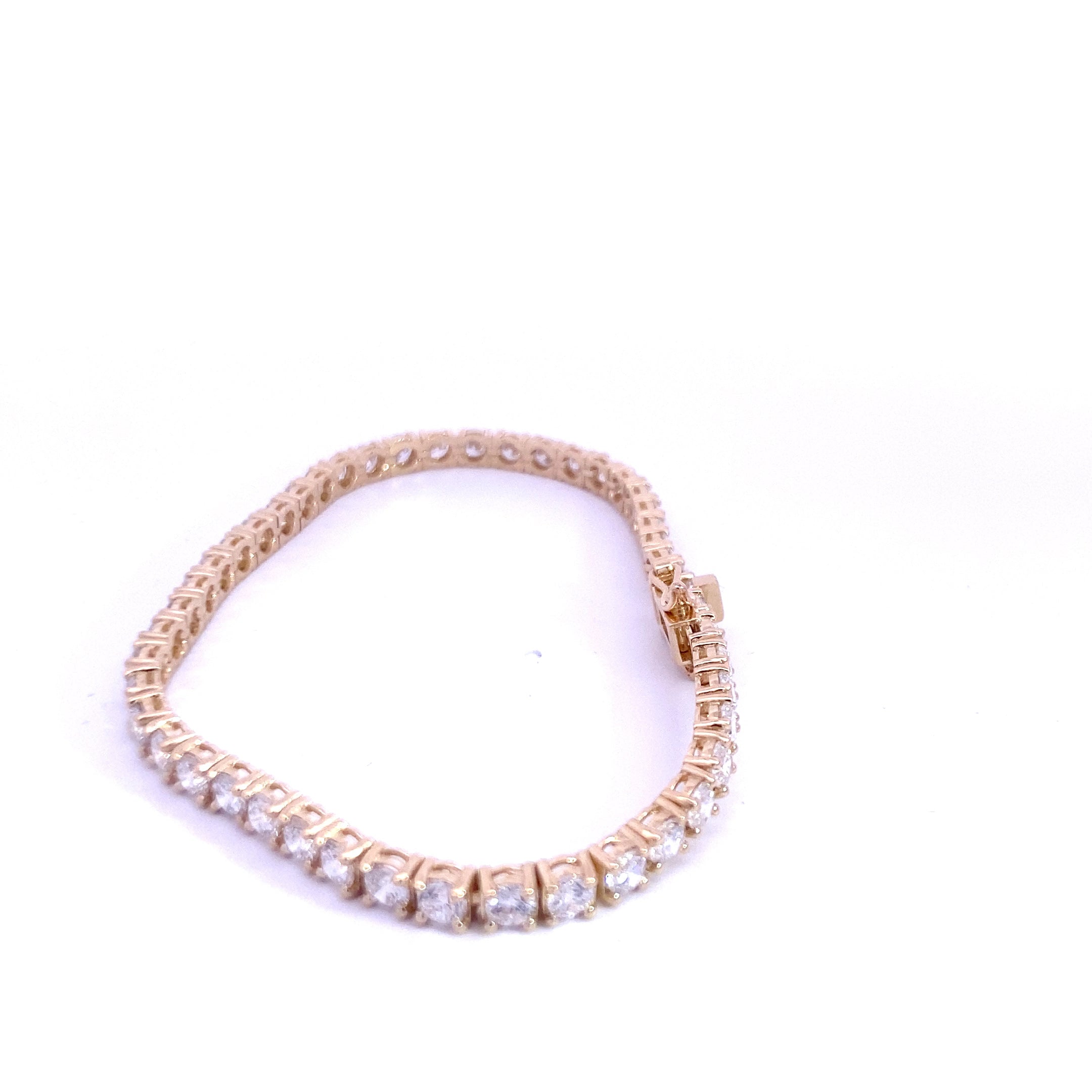 Lab grown diamond bracelet