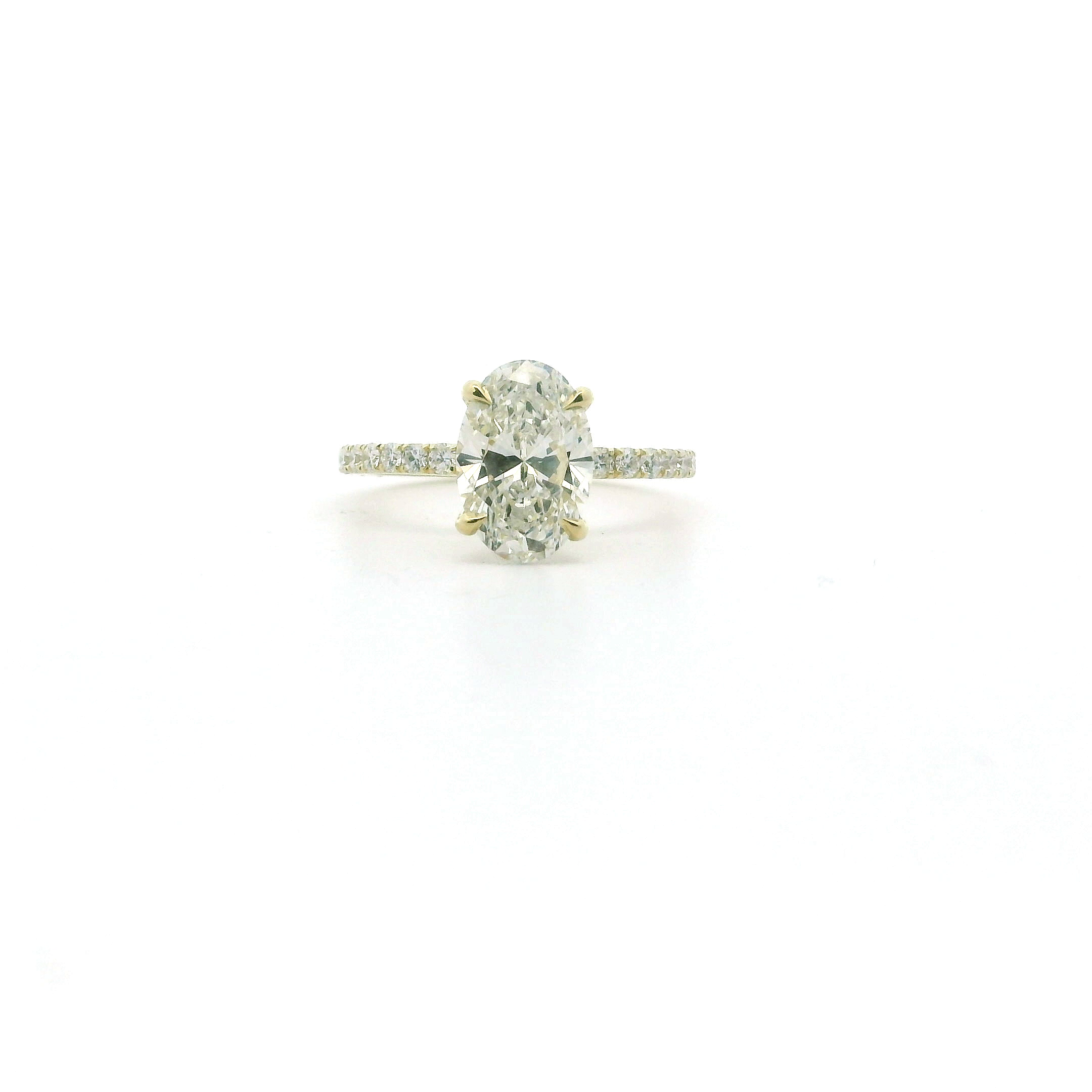 Lab Grown Diamond Engagement ring