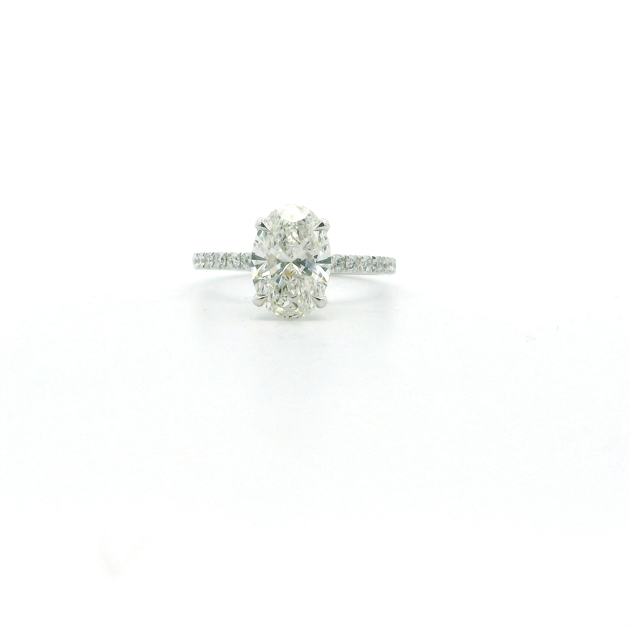 lab Grown Diamond Engagement Ring