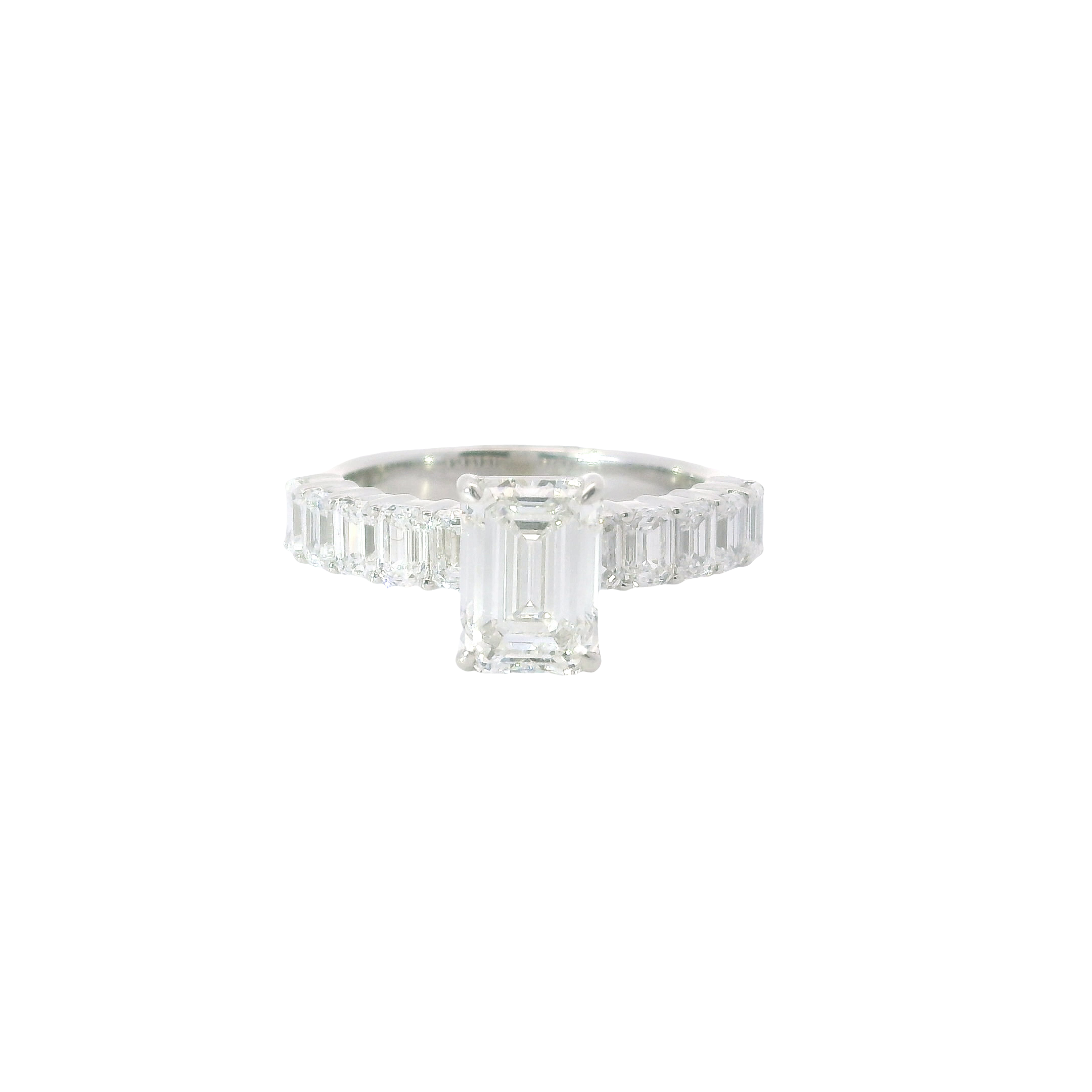 Lab Grown Diamond Engagement Ring