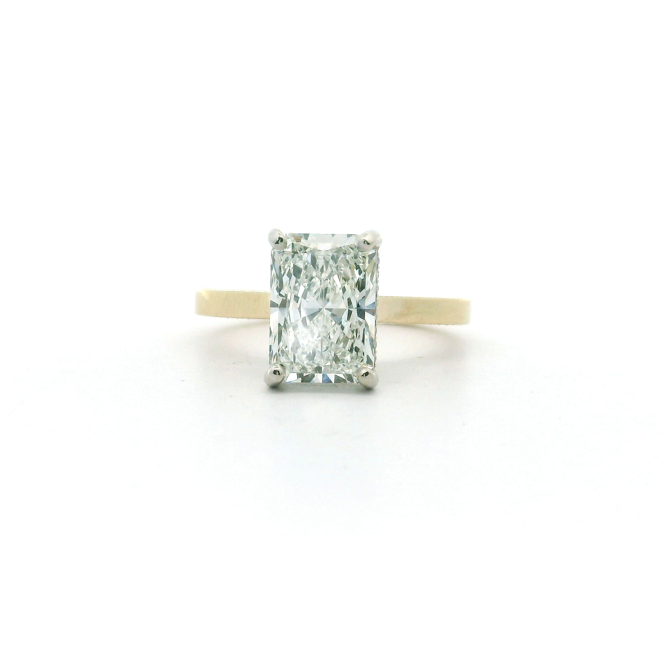 Lab Grown Diamond Engagement Ring