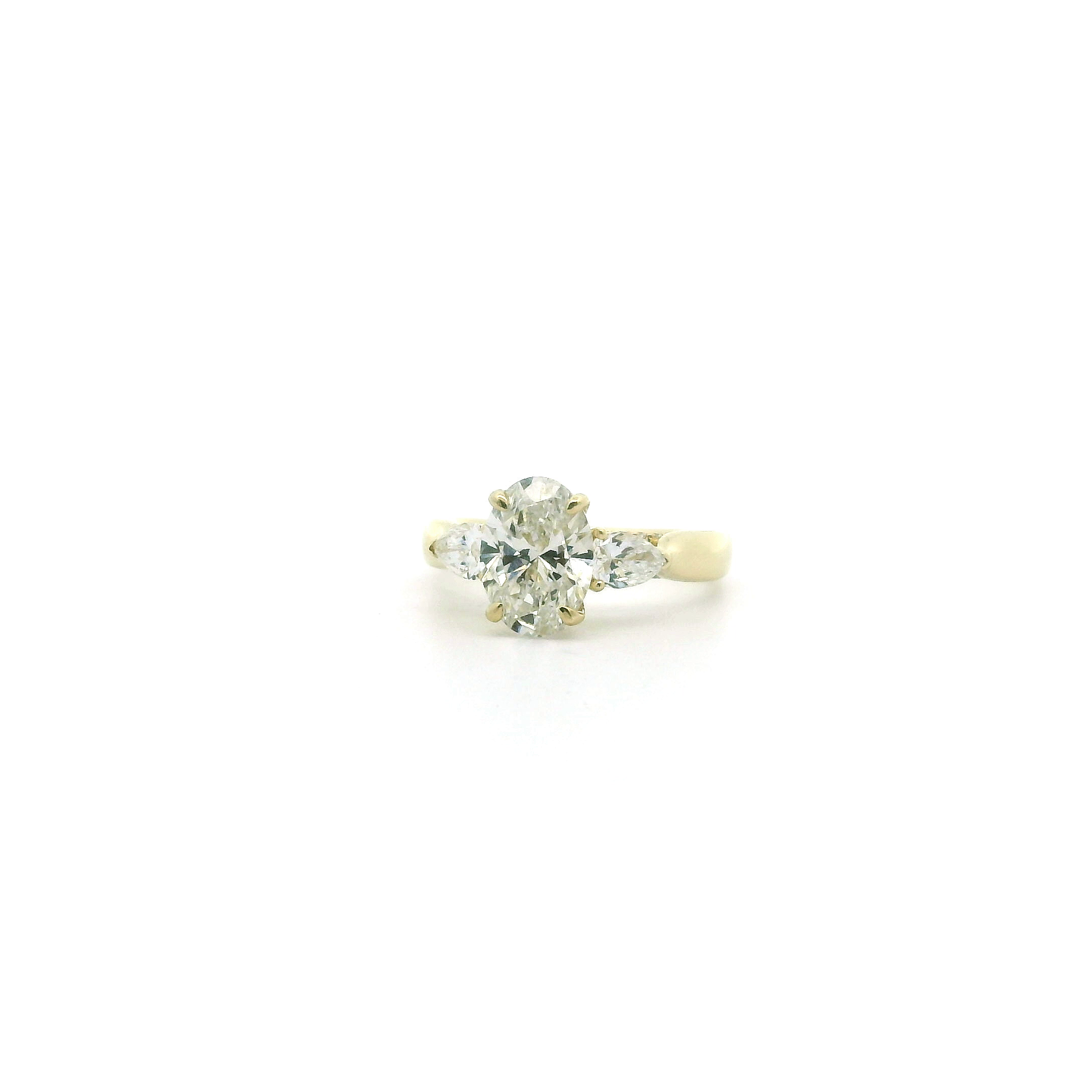 Lab Grown Diamond Engagement Ring