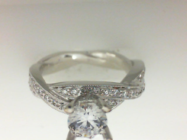 Lady's White 14 Karat Milgrain