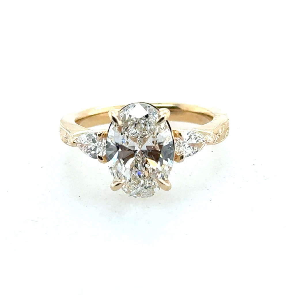 Lab Grown Diamond Engagement Ring