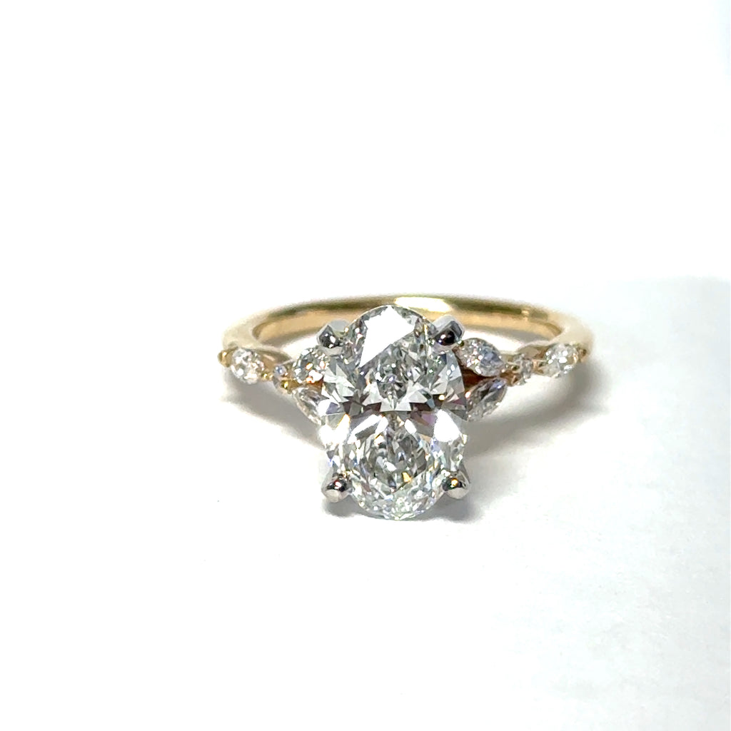 Lab Grown Diamond Engagement Ring