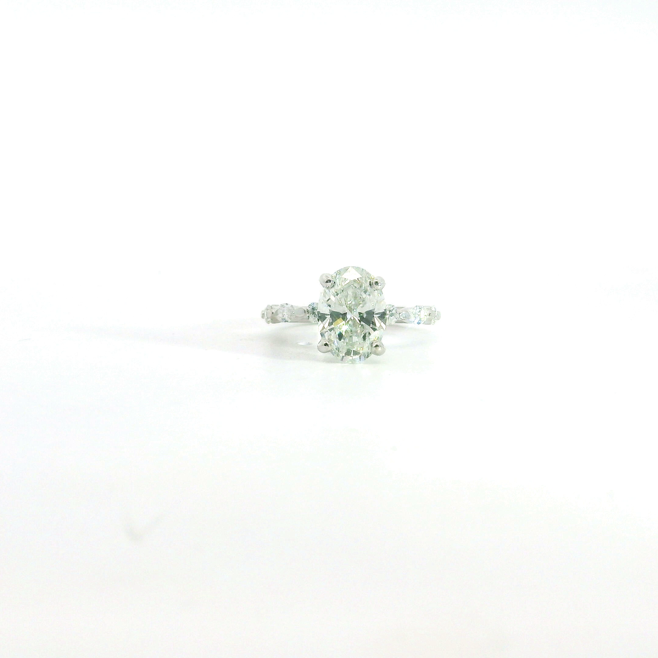 Lab grown Engagement Ring