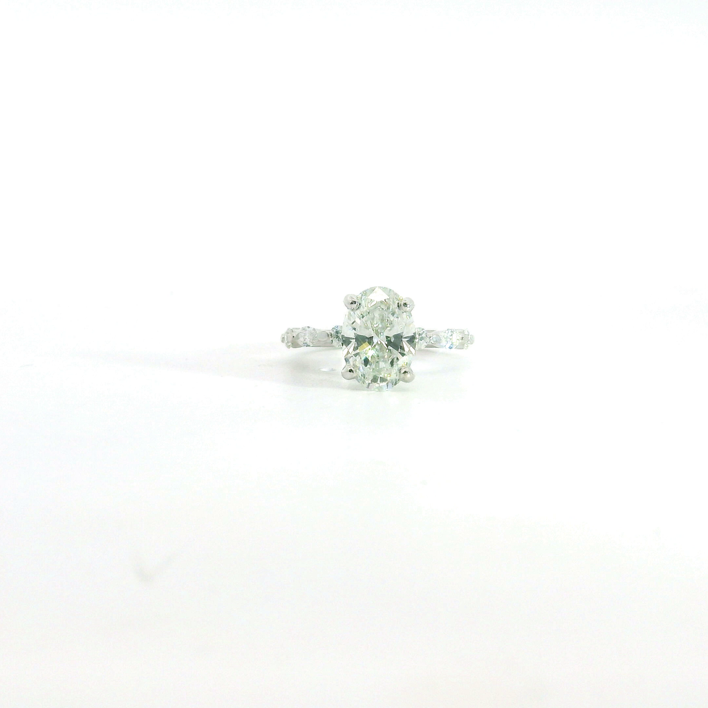 Lab grown Engagement Ring