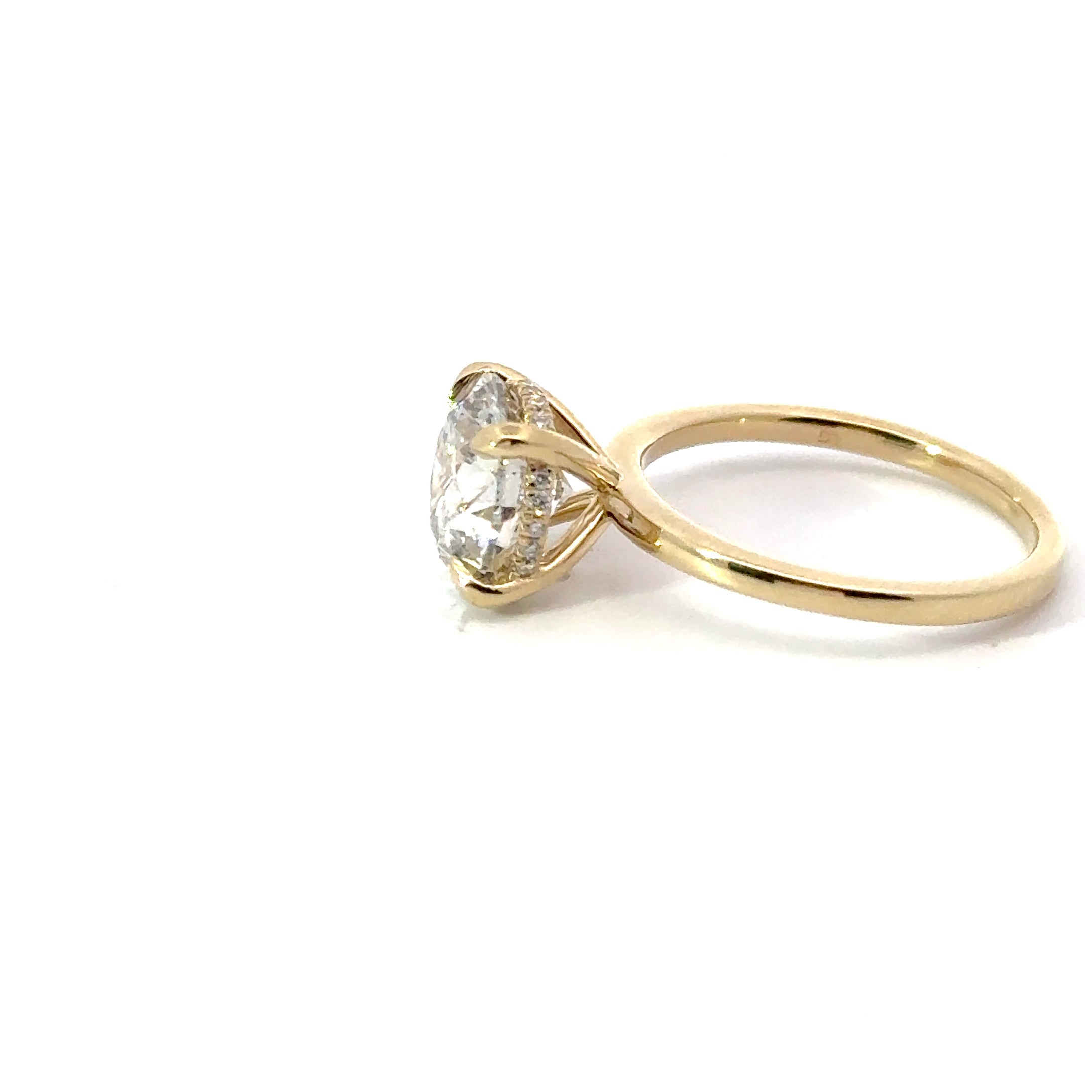 Lab Grown Diamond Engagement Ring