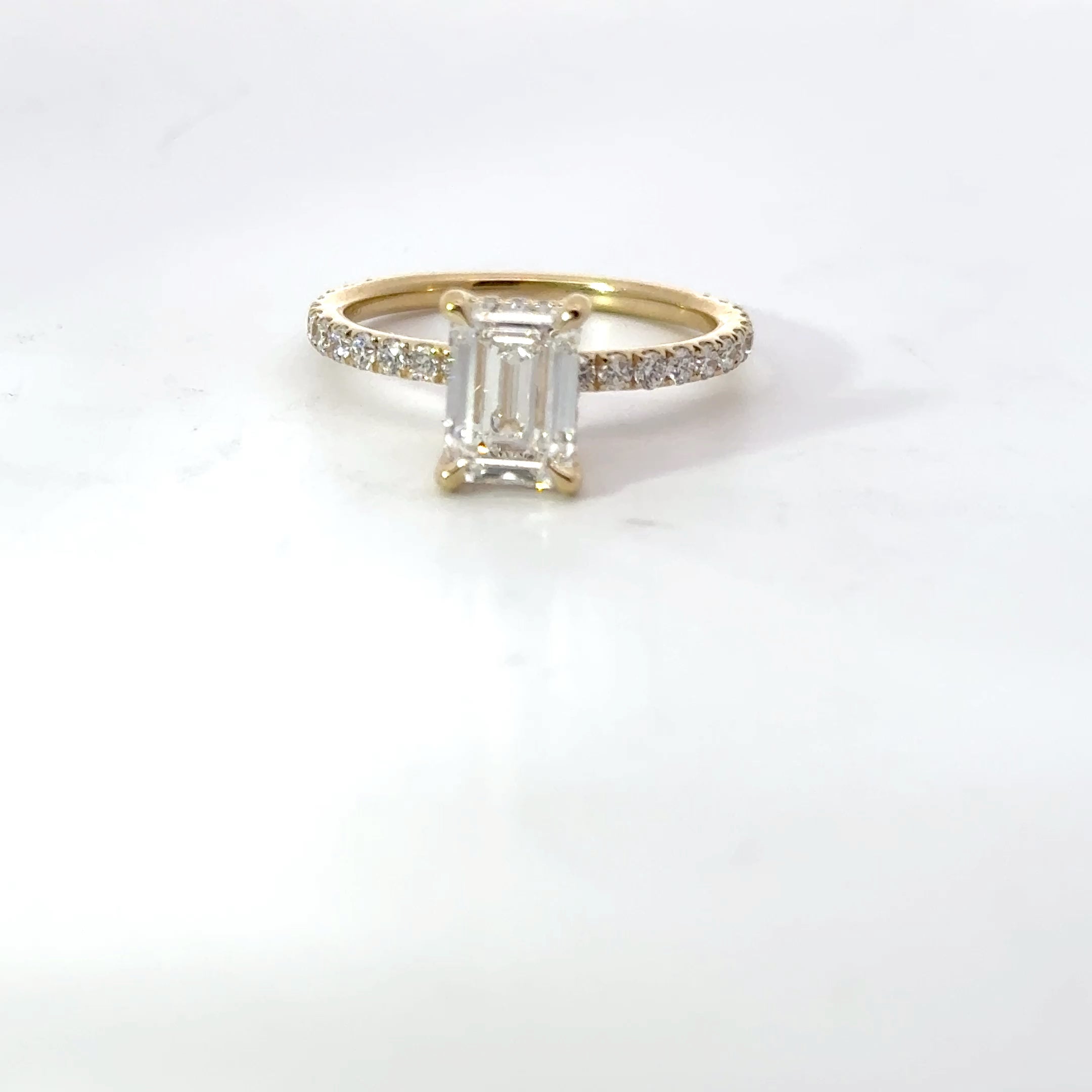 Lab Grown Diamond Engagement Ring