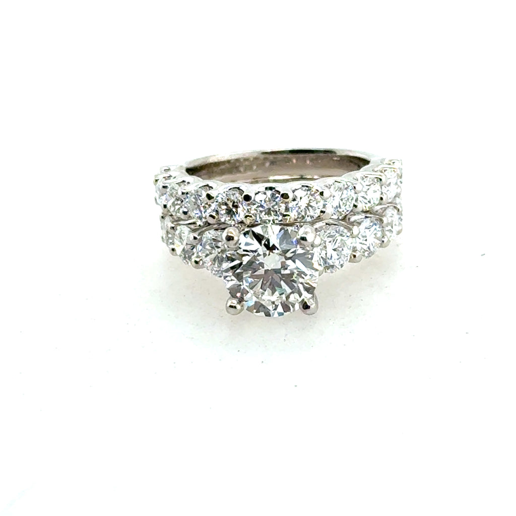 Lab Grown Diamond Engagement Ring