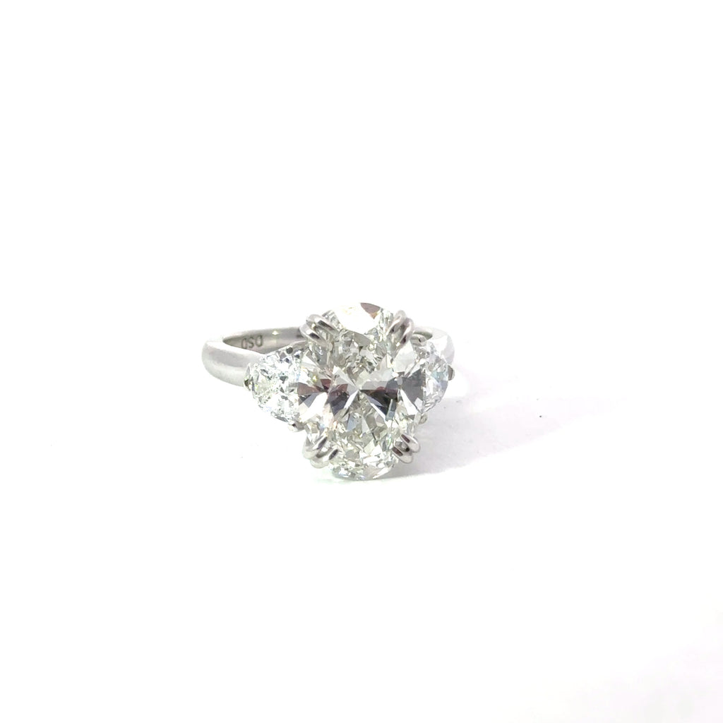 Lab Grown Diamond Engagement Ring