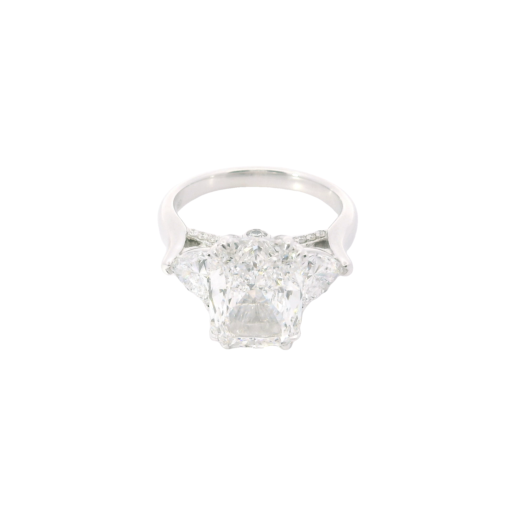 Lab Grown Diamond Engagement Ring