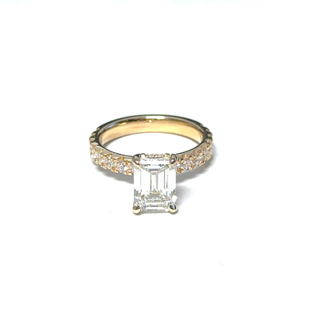 Lab Grown Diamond Engagement Ring