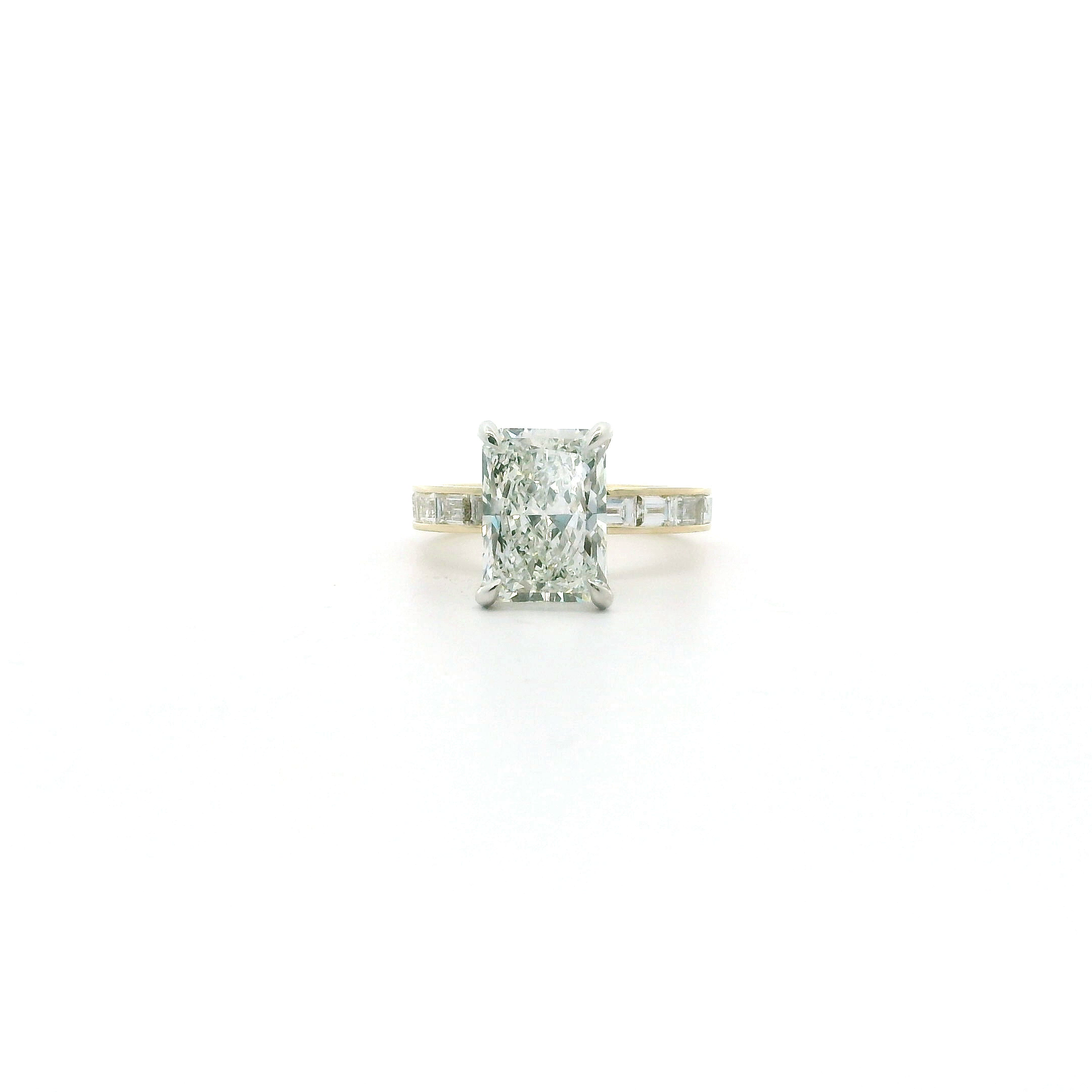 Lab Grown Diamond Engagement Ring